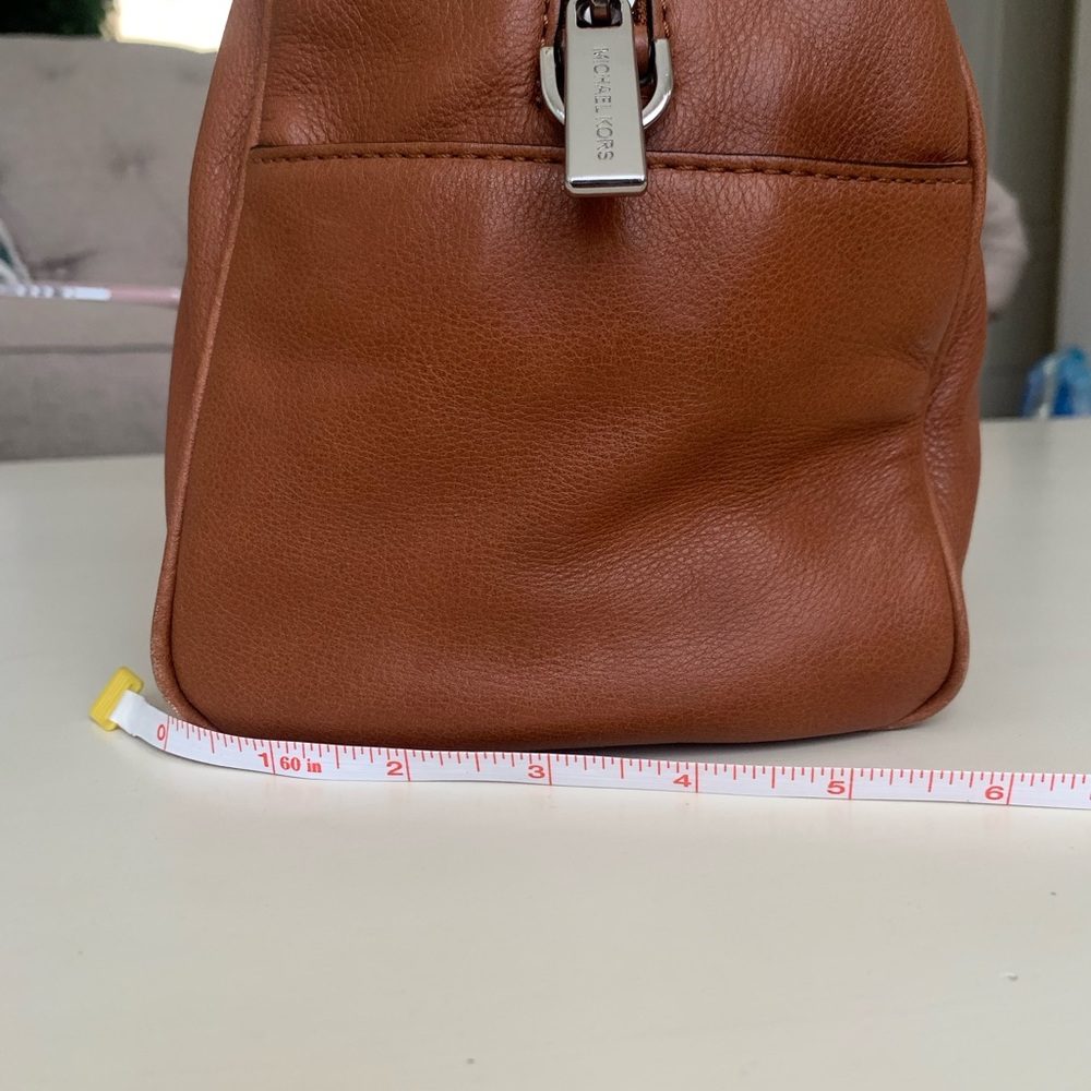 Michael Kors Sophie Top Zip Large Leather Bag - Picture 5 of 14